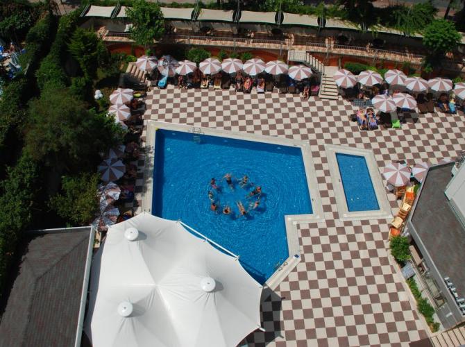 Grand Okan Hotel