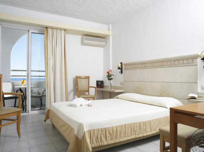 Glaros Beach Hotel 