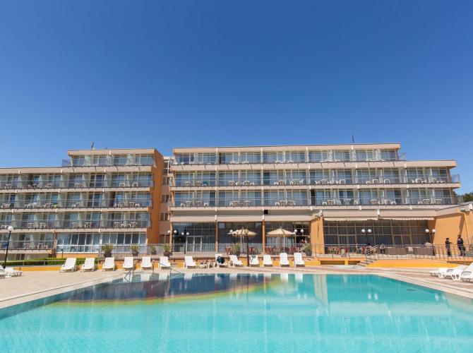 Arena Hotel Holiday