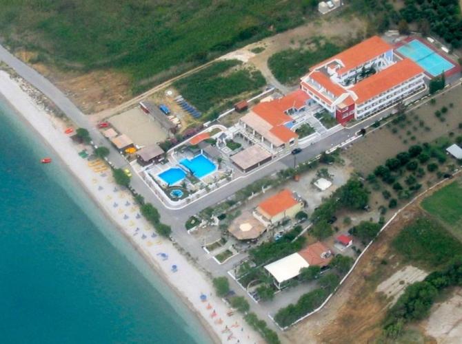 Zefiros Beach Hotel