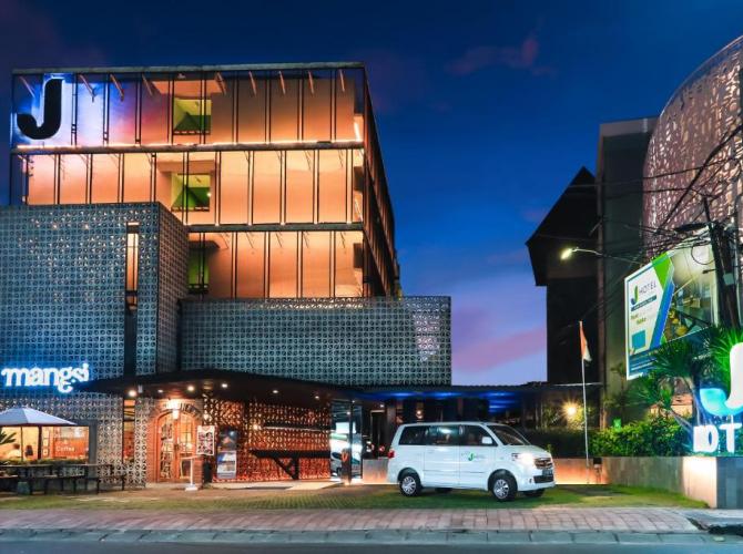 J Hotel Kuta by Jayakarta