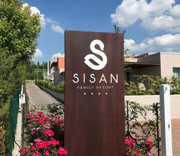 Hotel Family Sisan Resort