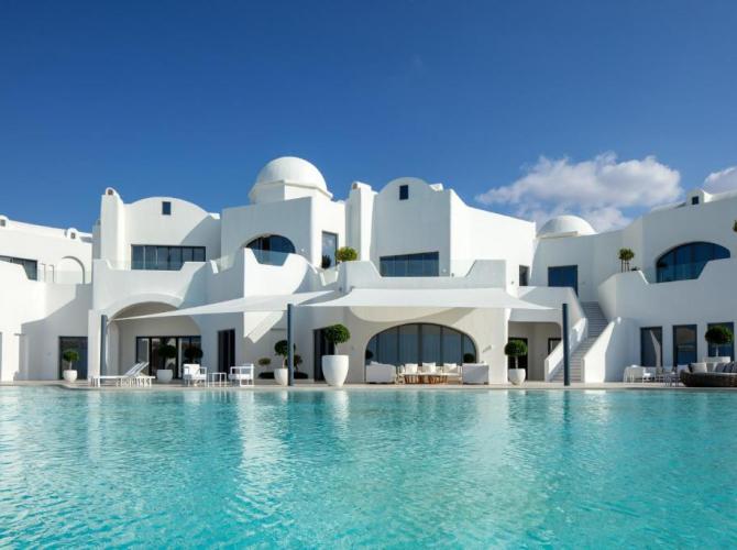 Anantara Santorini Abu Dhabi Retreat - Adults only